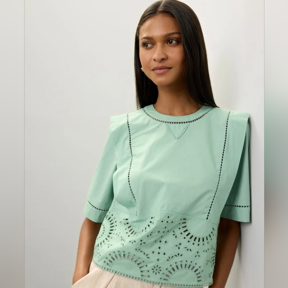 BOSS Green Top - Ikara Size Small